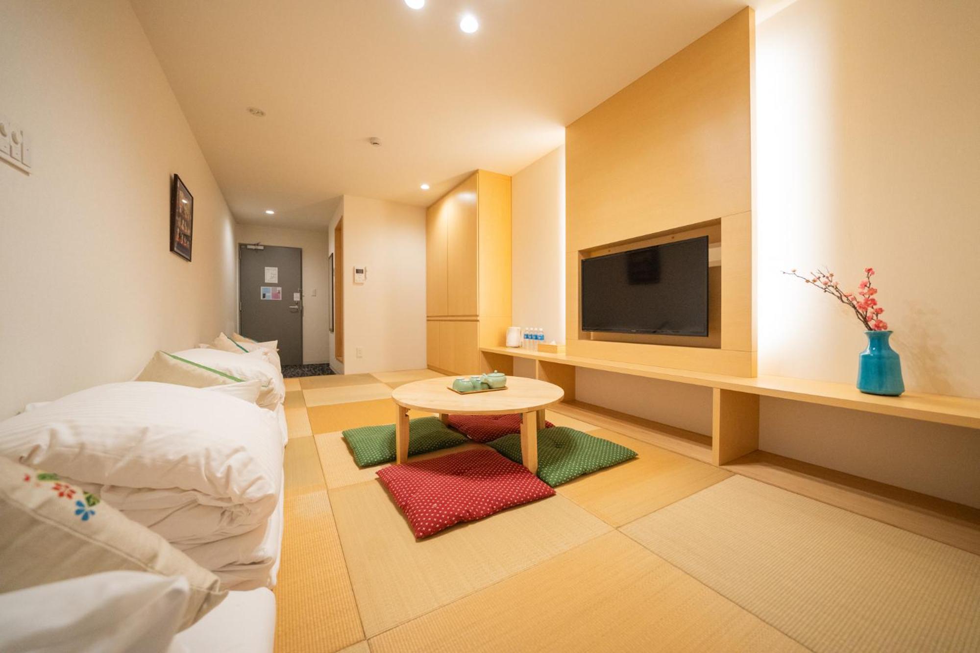 Home Inn Kujo Kawaramachi Kyōto Esterno foto